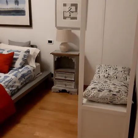 Bed & Breakfast My - Strada Vecchia Del Pinocchio 3/b *